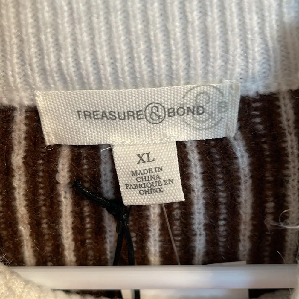 Treasure & Bond White and Brown Patterned Sweater with Button Trim - Picture 3 of 6
